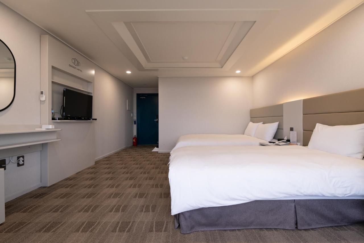 Cocoon Hotel Jeju Exterior photo
