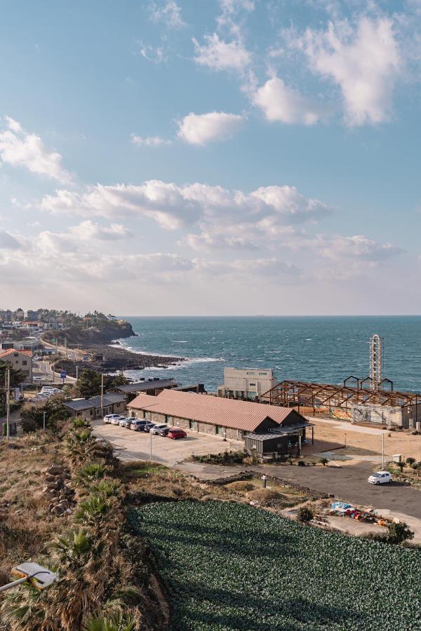 Cocoon Hotel Jeju Exterior photo