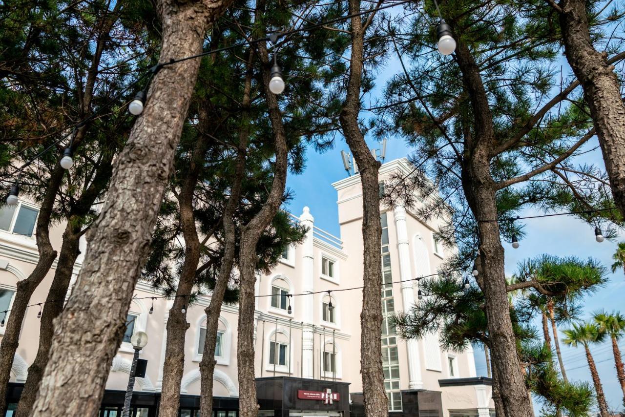 Cocoon Hotel Jeju Exterior photo